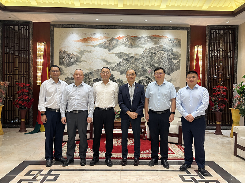 馬總拜會中國駐加納大使童德發(fā).jpg